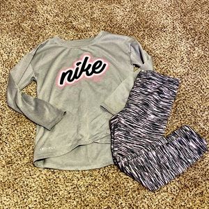 Nike gray and pink matching set. Size 5.